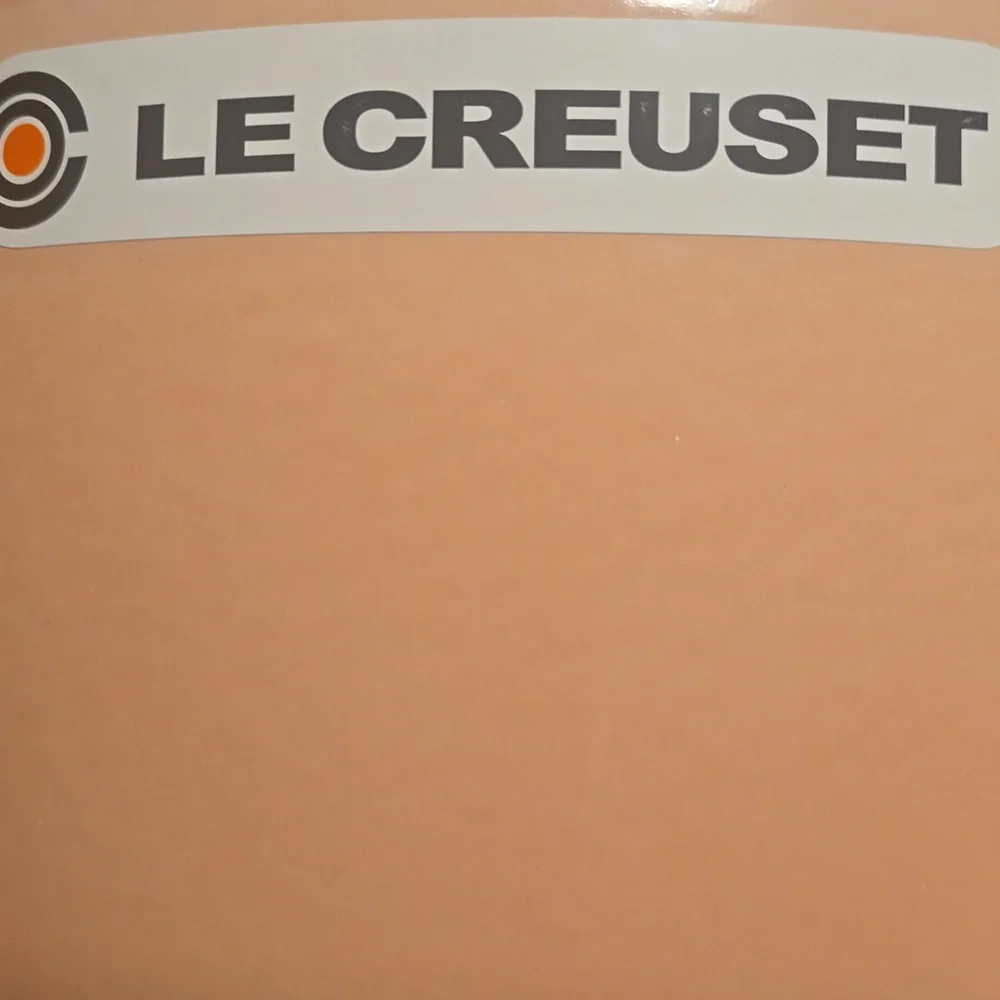 NEW!!! Le Creuset ® Signature 7.25-Qt. Peche Enameled Cast Iron Round Dutch Oven